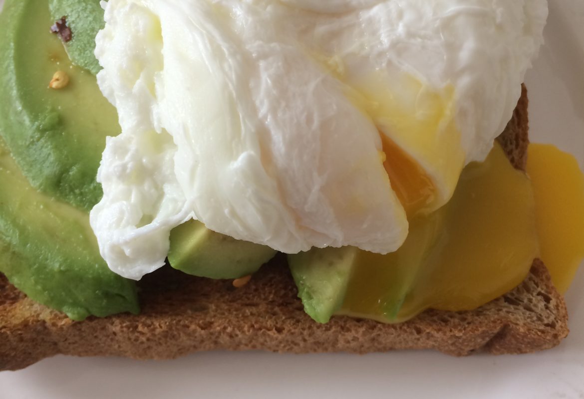 How To: Poached Eggs